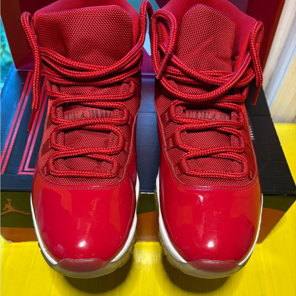 Nike Air Jordan 11 Retro ‘Win Like ‘96’ (2017)| Men’s Size 10 with Box | Gym Red